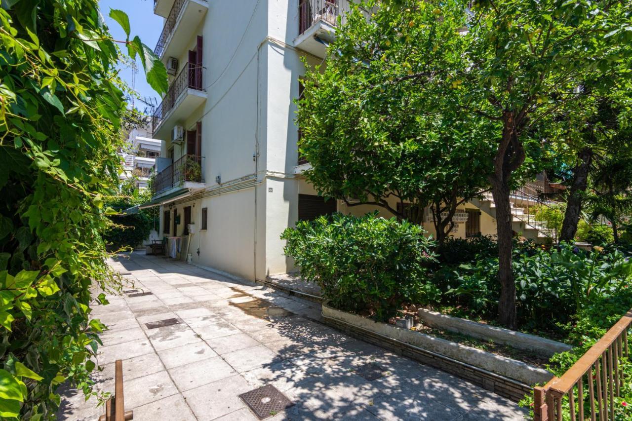 Comfy Apartment Close To Floisvos Beach Athen Eksteriør billede